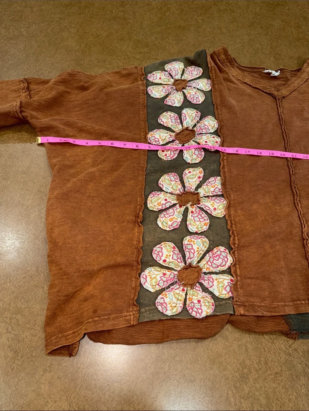 Blue Velvet Women's•OVERSIZED• Rust Floral Appliqué Short Sleeve Top 100% Cotton - Picture 5 of 10